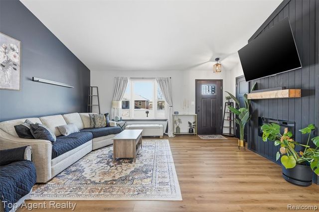 354 Marion Avenue, Kimball, MI 48074