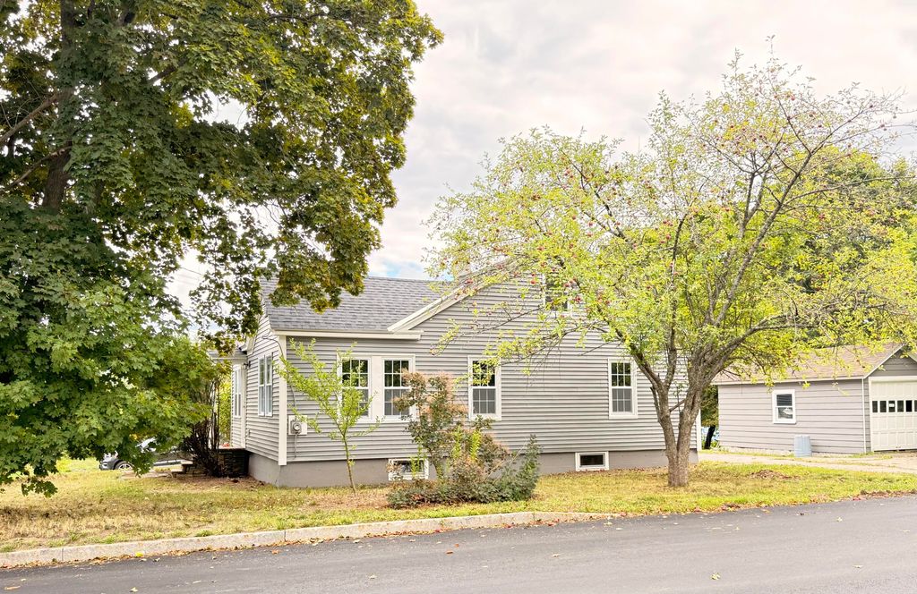 3 Lillian Street, Auburn, ME 04210 — photo 2