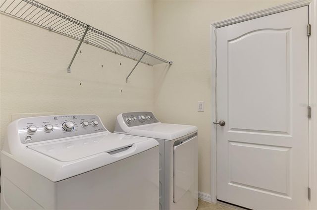 10435 MEDJOOL DRIVE, Venice, FL 34293