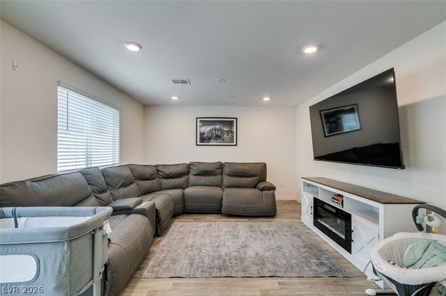 2683 Weathered Copper, Las Vegas, NV 89086