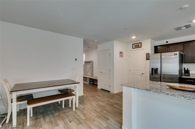2683 Weathered Copper, Las Vegas, NV 89086