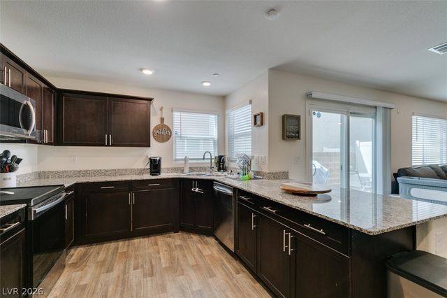 2683 Weathered Copper, Las Vegas, NV 89086
