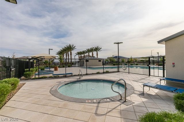 2683 Weathered Copper, Las Vegas, NV 89086