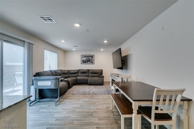 2683 Weathered Copper, Las Vegas, NV 89086