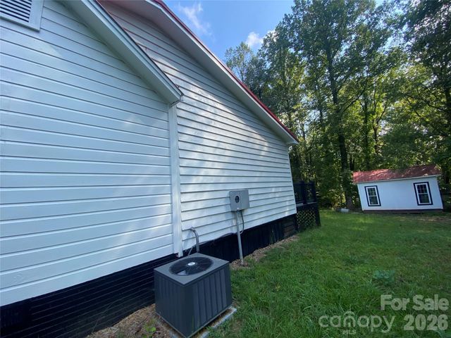 615 Vine Arden Road, Morganton, NC 28655