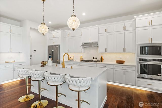 23380 SE Larch Street, Black Diamond, WA 98010