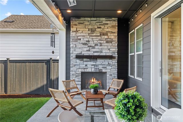 23380 SE Larch Street, Black Diamond, WA 98010