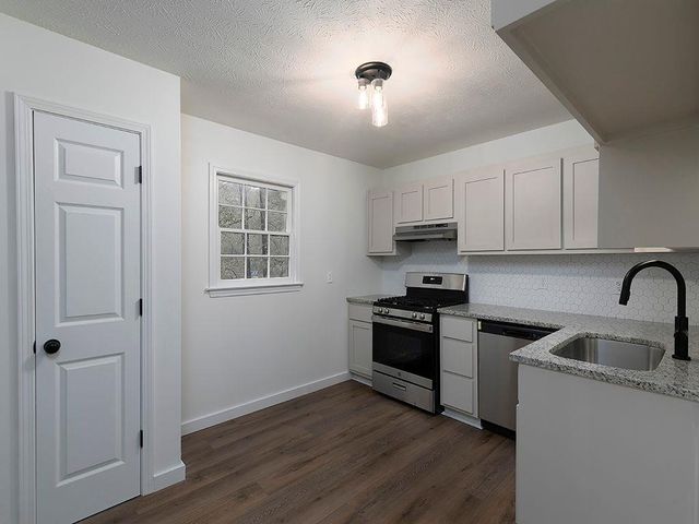 18 HAWK Drive, Hiram, GA 30141