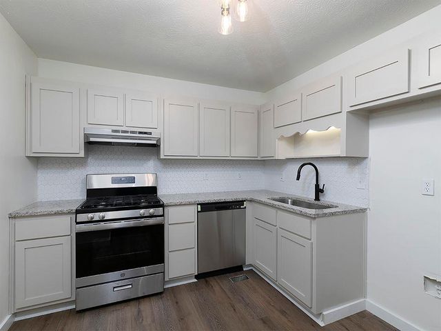 18 HAWK Drive, Hiram, GA 30141