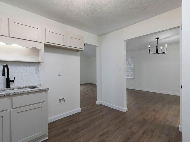 18 HAWK Drive, Hiram, GA 30141