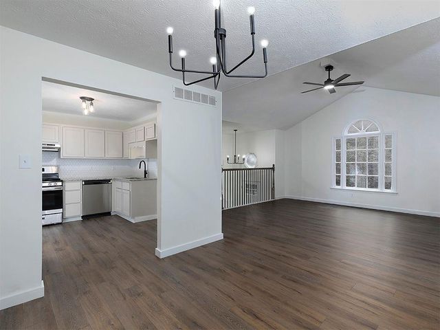 18 HAWK Drive, Hiram, GA 30141