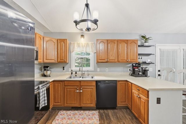 3166 Vermont Street NW, North Canton, OH 44720