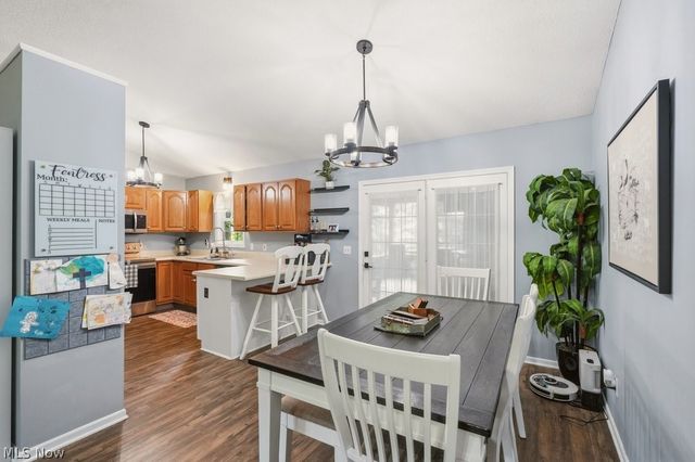 3166 Vermont Street NW, North Canton, OH 44720