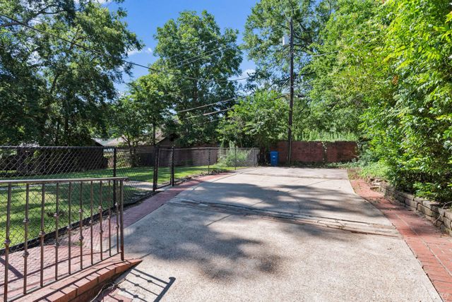 429 Unadilla Street, Shreveport, LA 71106