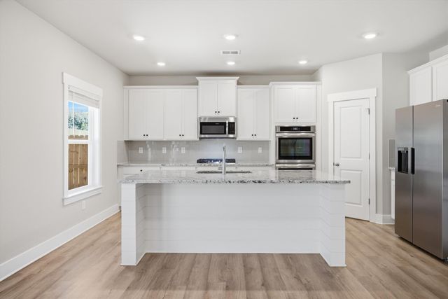 2256 Firelight Way, Ooltewah, TN 37363