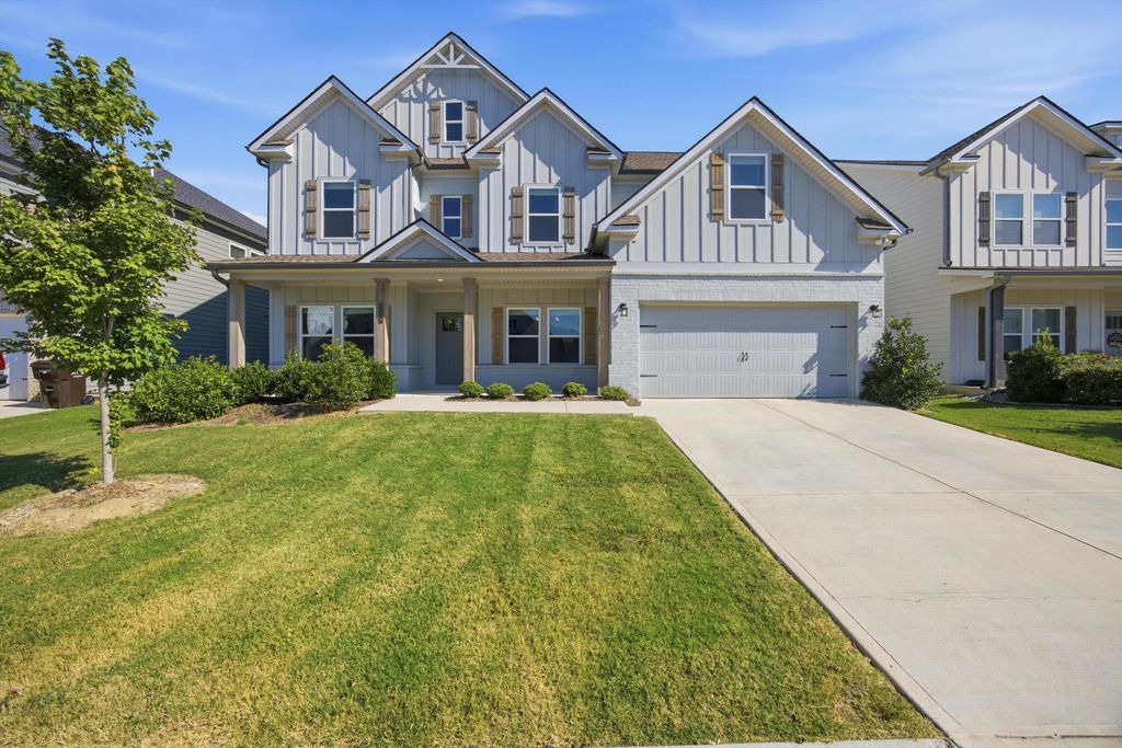 2256 Firelight Way, Ooltewah, TN 37363
