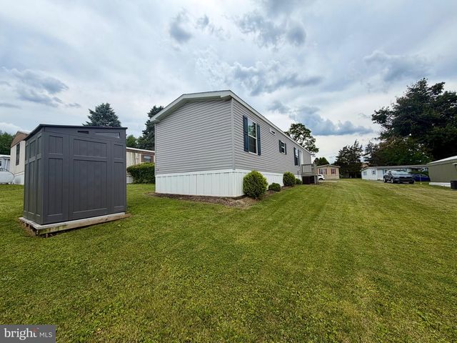 108 BEECHWOOD DR, Dillsburg, PA 17019