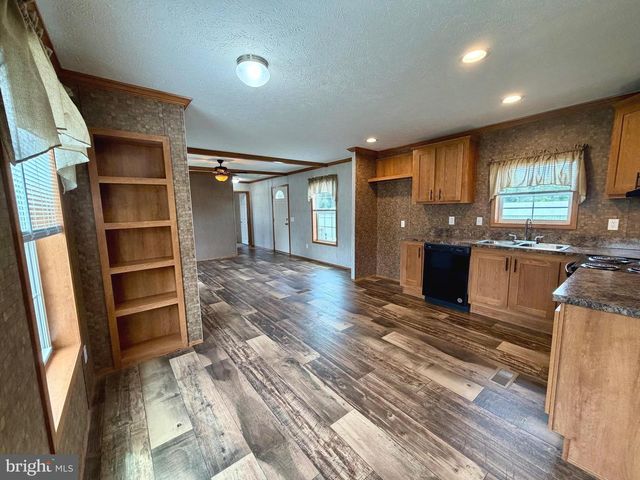 108 BEECHWOOD DR, Dillsburg, PA 17019