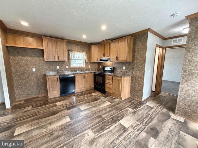 108 BEECHWOOD DR, Dillsburg, PA 17019