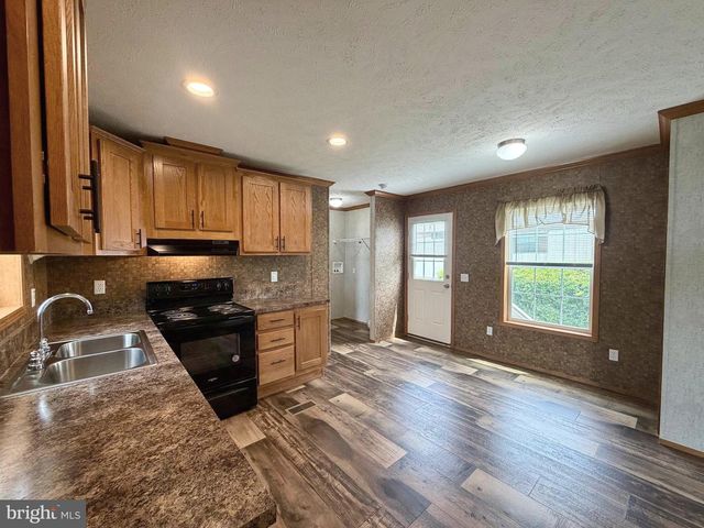 108 BEECHWOOD DR, Dillsburg, PA 17019