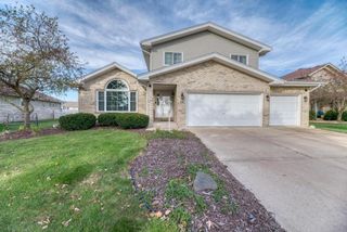 511 Edgewater Drive, Minooka, IL 60447