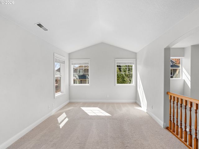 15590 Sw RAPHAEL Ln, Portland, OR 97224