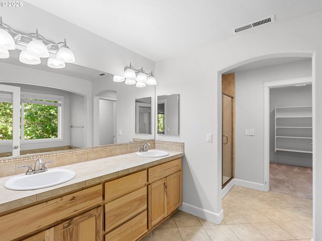 15590 Sw RAPHAEL Ln, Portland, OR 97224