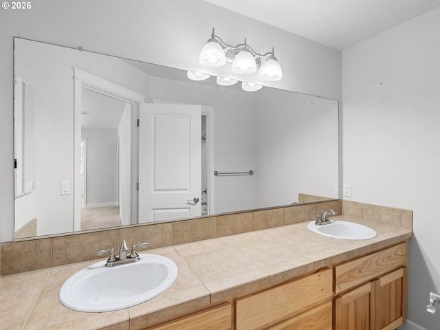 15590 Sw RAPHAEL Ln, Portland, OR 97224