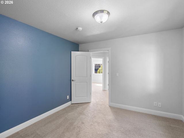 15590 Sw RAPHAEL Ln, Portland, OR 97224