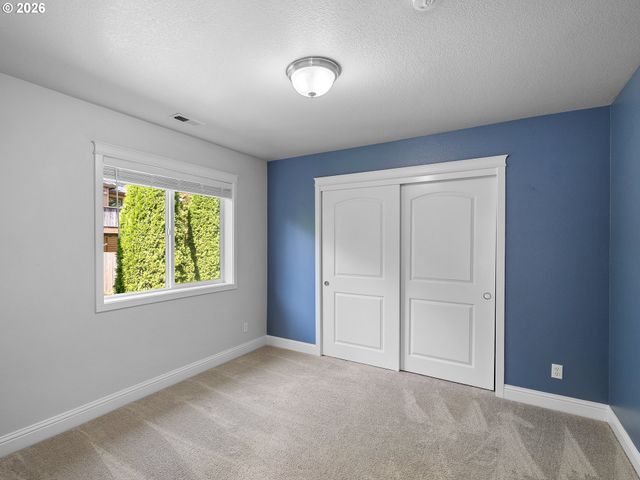 15590 Sw RAPHAEL Ln, Portland, OR 97224