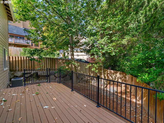 15590 Sw RAPHAEL Ln, Portland, OR 97224