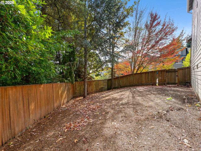 15590 Sw RAPHAEL Ln, Portland, OR 97224