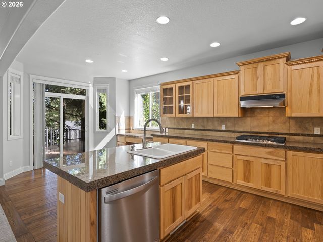 15590 Sw RAPHAEL Ln, Portland, OR 97224