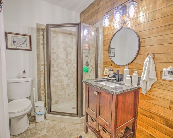 412 2200, Aquilla, TX 76622