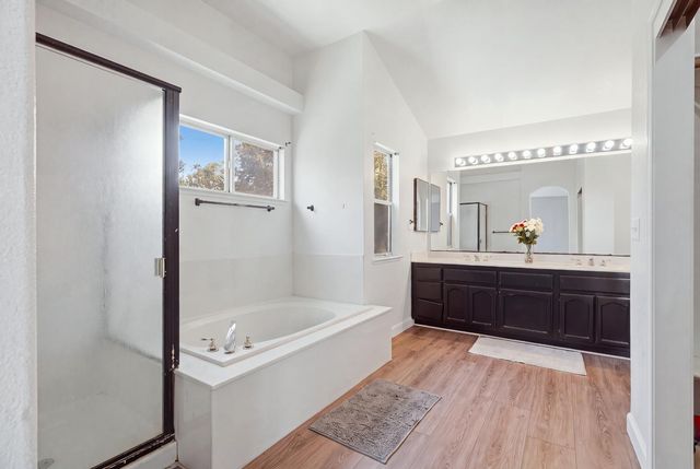 332 Ansonville Ln, Modesto, CA 95357