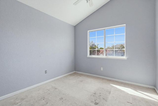 332 Ansonville Ln, Modesto, CA 95357