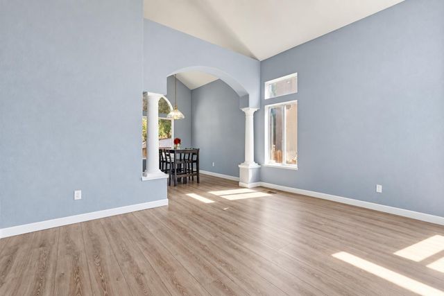 332 Ansonville Ln, Modesto, CA 95357