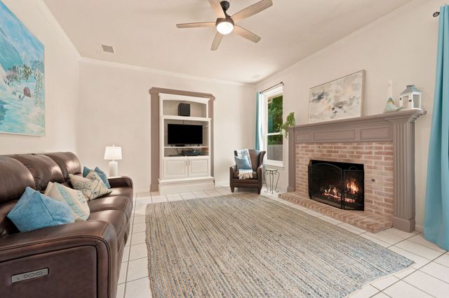 428 Arbor Lawn Drive, Burleson, TX 76028