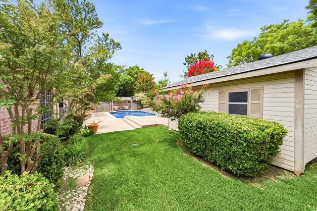 428 Arbor Lawn Drive, Burleson, TX 76028