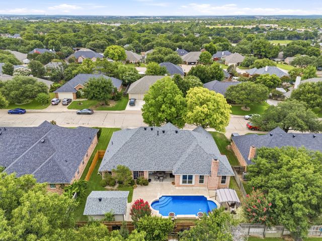 428 Arbor Lawn Drive, Burleson, TX 76028