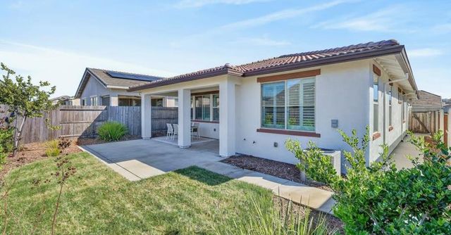 3110 Madrid Dr, El Dorado Hills, CA 95762