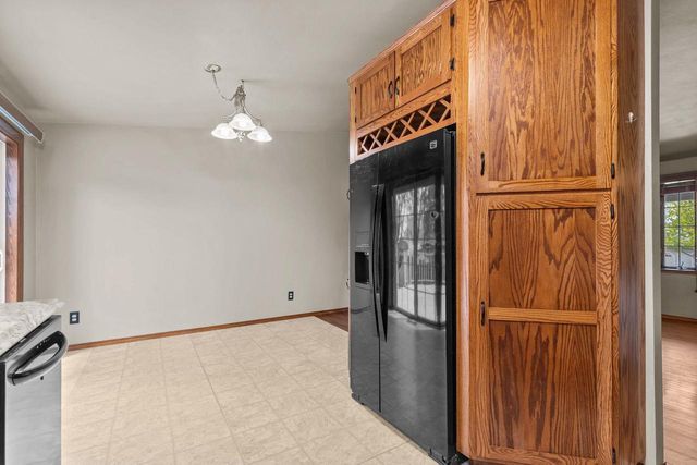 707 PIERCE AVENUE, Little Chute, WI 54140