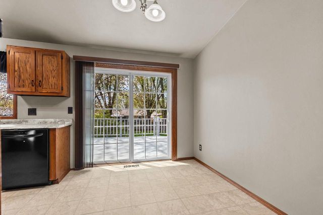707 PIERCE AVENUE, Little Chute, WI 54140