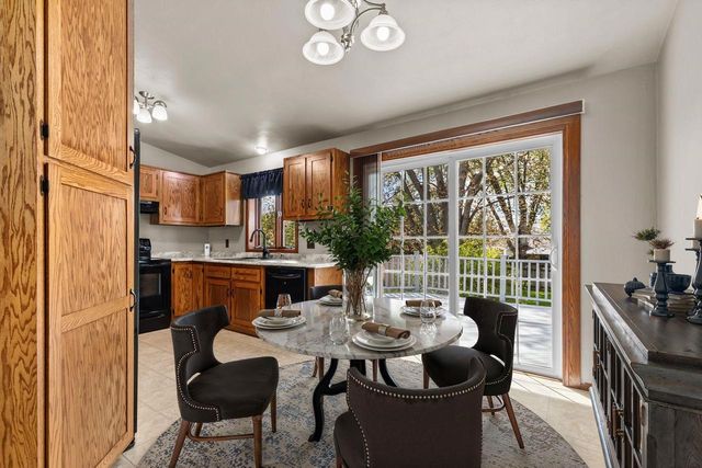 707 PIERCE AVENUE, Little Chute, WI 54140
