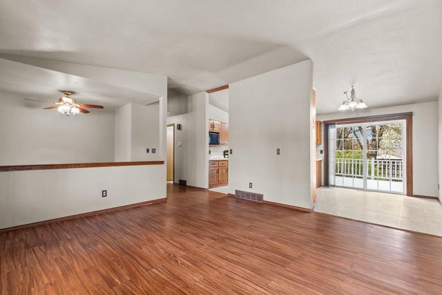 707 PIERCE AVENUE, Little Chute, WI 54140