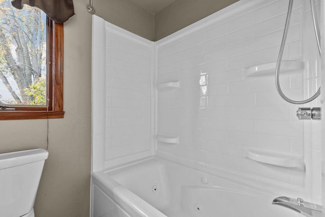 707 PIERCE AVENUE, Little Chute, WI 54140