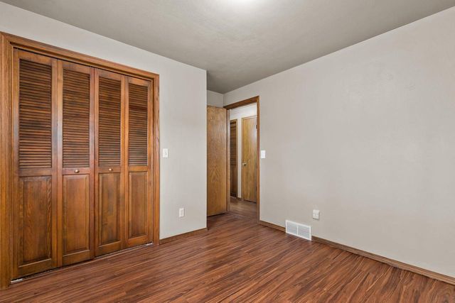 707 PIERCE AVENUE, Little Chute, WI 54140