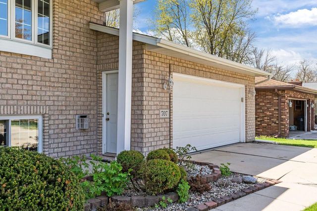 707 PIERCE AVENUE, Little Chute, WI 54140