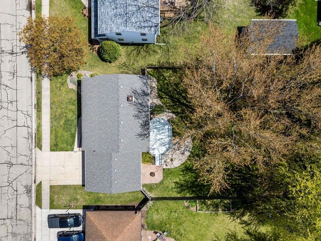707 PIERCE AVENUE, Little Chute, WI 54140