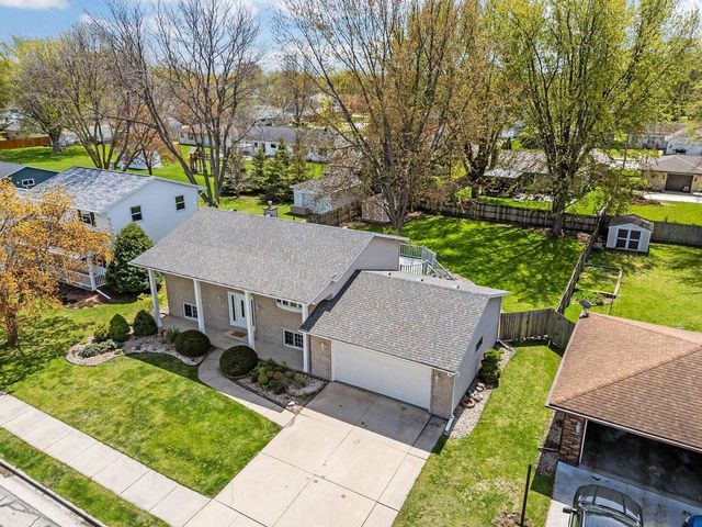 707 PIERCE AVENUE, Little Chute, WI 54140